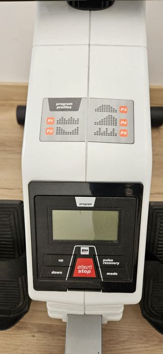 Maquina de Remo dobrável BH AQUO