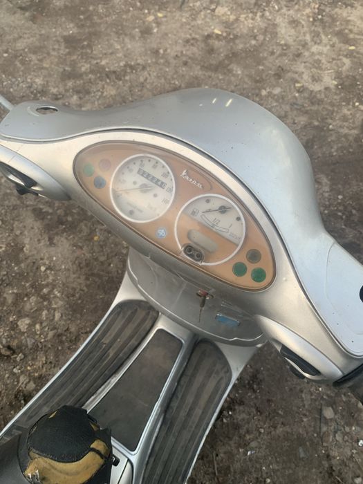 скутер Vespa et4 125