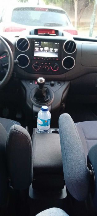 Citroen Berlingo Multispace muito bonita