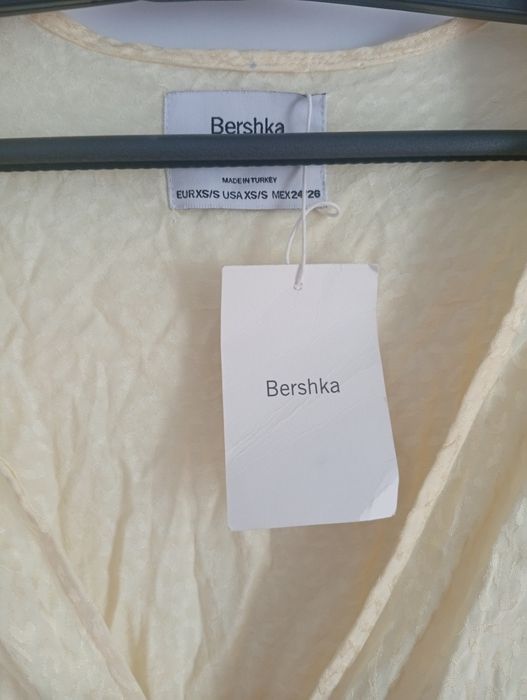 Świetna sukienka /kimono Bershka