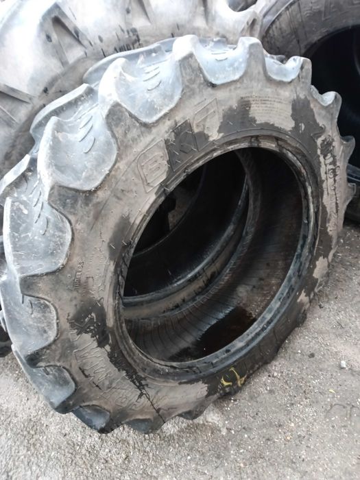 280/85R24 BKT RT855 opona rolnicza