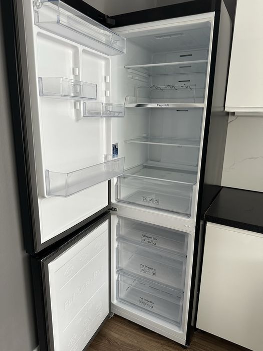 Lodówka czarna samsung no frost