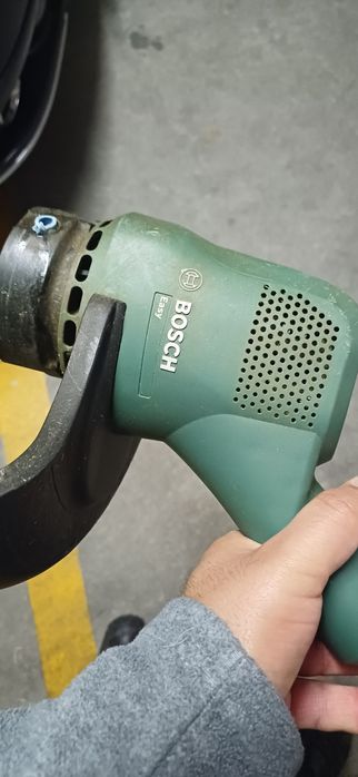 Aparador elétrico BOSCH EASYGRASSCUT 23 280W
