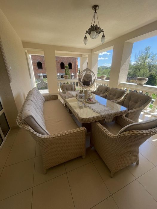 Меблі з штучного ротангу