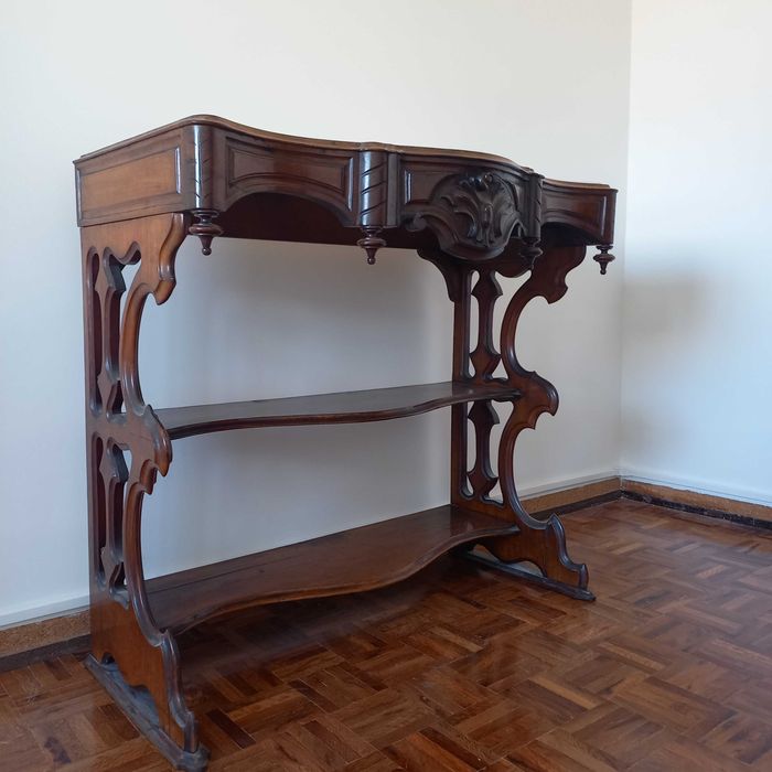 Aparador/Consola - inicio Sec XX