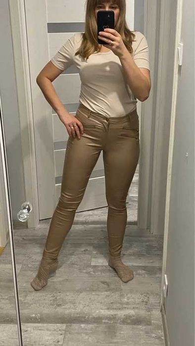 Spodnie damskie rurki Ala skajka Mohito r 40, beżowe