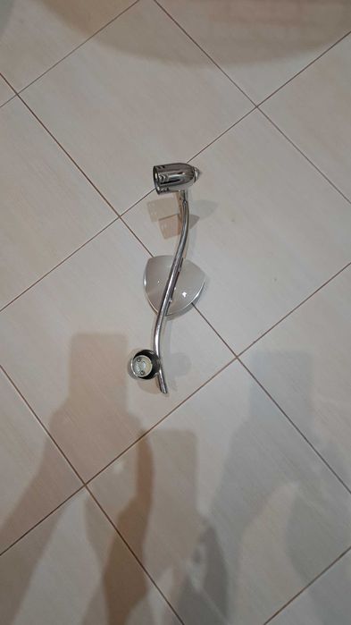 Lampa sufitowa na 2 reflektory