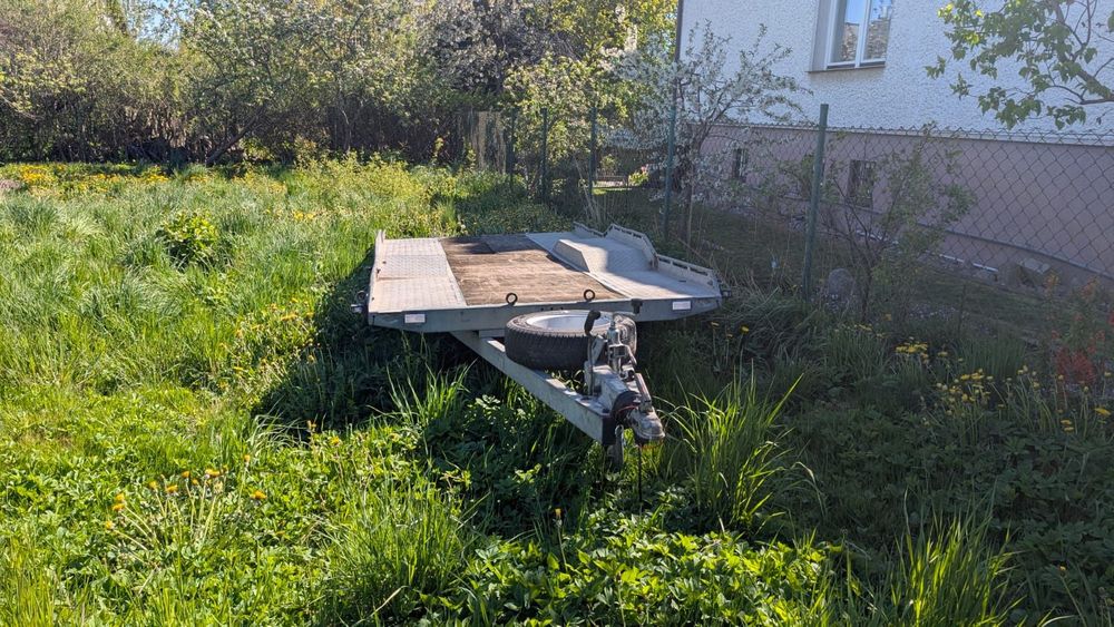 SAM -  Przyczepa laweta do sprzedaży lub zamiany na przyczepę ciężarową do 2t