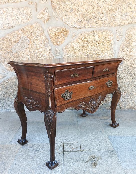 Cómoda Antiga Em Madeira Maciça