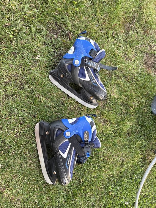 Łyżwy firmy skate