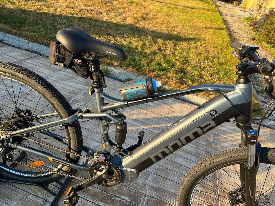 Bicicleta de montanha eléctrica suspensão total – praticamente nova!