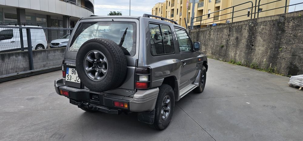 Pajero 2,8 GLS abas largas