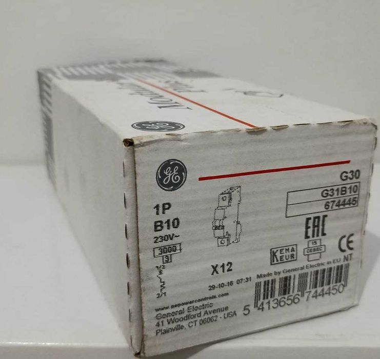 Disjuntores 10A da GE