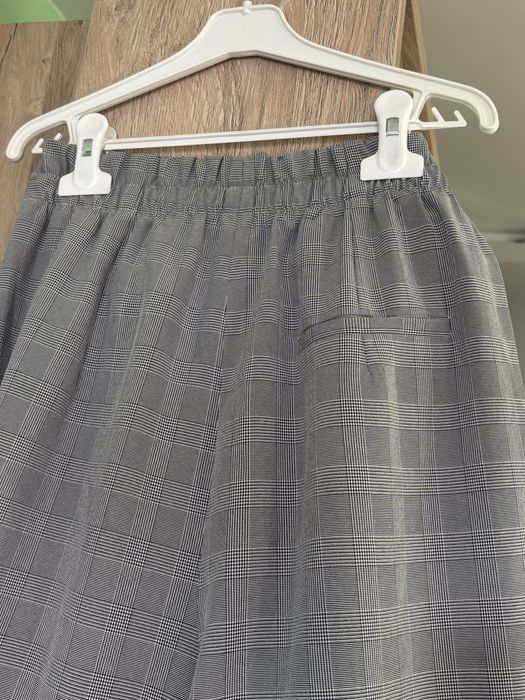 Nowe eleganckie spodnie polskiej marki premium TOVA rozmiar M bawełna