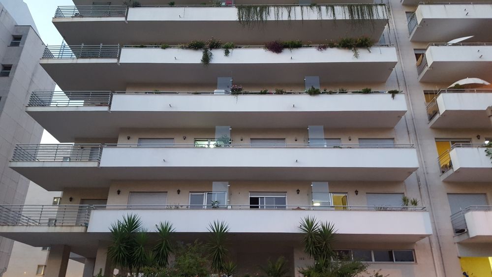 Quarto  estudante junto ao Isec/ polo II