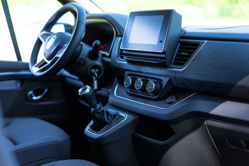 wynajem busa, wypożyczalnia busów 9 osobowych Poznań