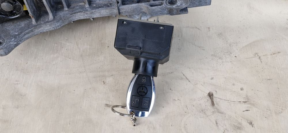 Coluna direção,  centralina,  canhao de ignicao  Mercedes A180( W176)