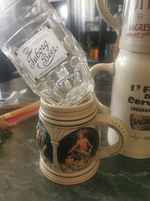 Canecas de louça de colecção., vários tamanhos