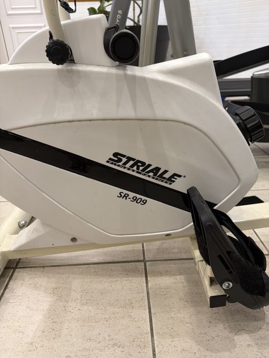 Máquina de Remo Striale SR-909