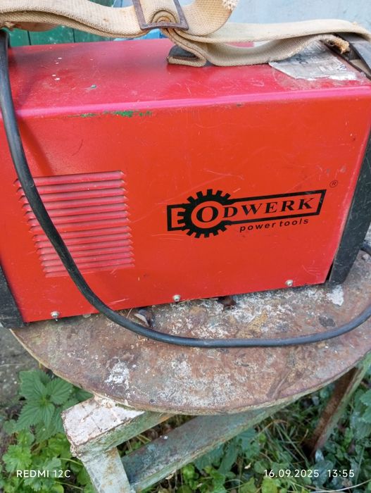 Сварочный аппарат,бензопила,Клупп ,.Болгарка, электро -дрель, плашки