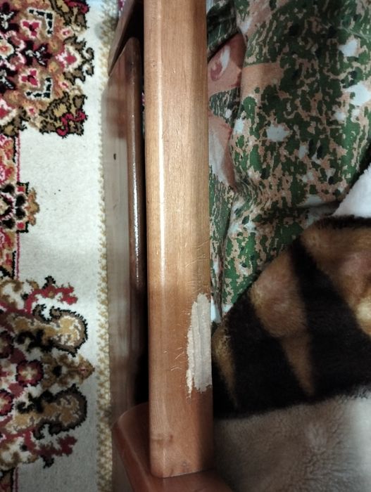 Продам двоповерхове ліжко