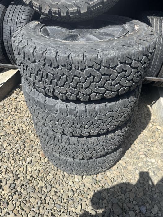 Диски з шинами Jeep Cherokee BF Goodrich 245/70 R17 5x114.3 AllTerrain