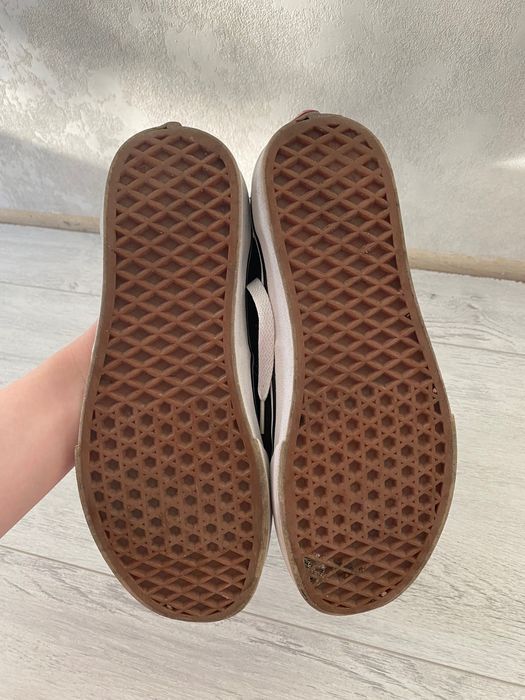 Кеди, сліпони, Vans