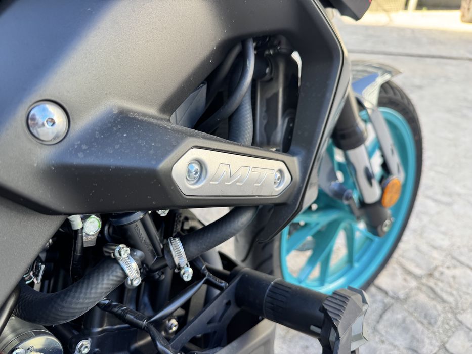 MT-125 (2022) Como Nova com Extras