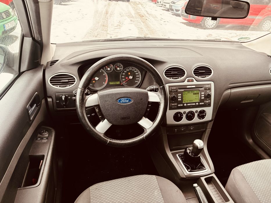 Ford focus 2005 1.6 benz kombi zadbany