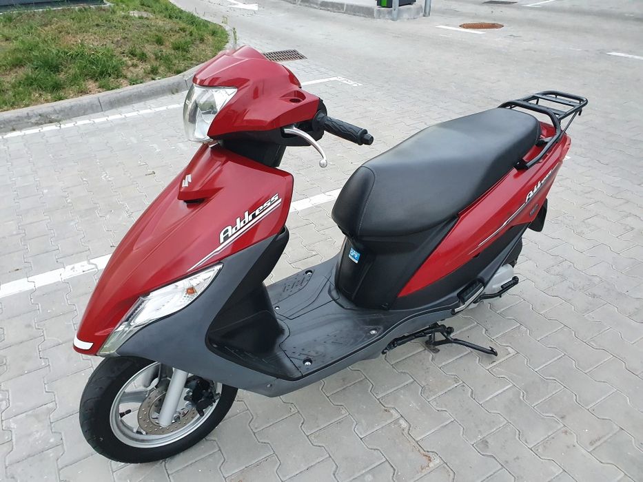 Yamaha Nmax 125 с контейнера макси скутер