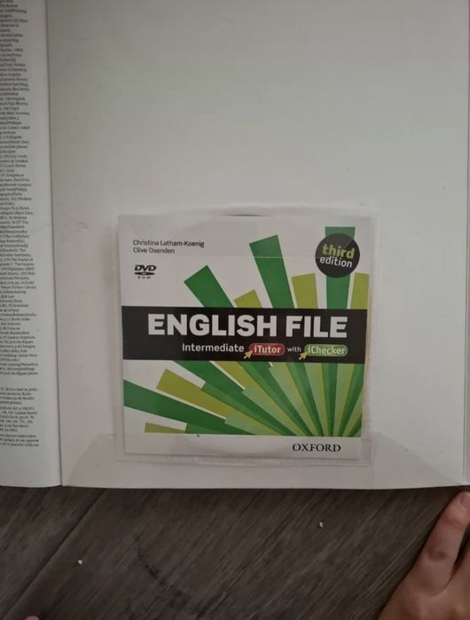 English File 3RD Edition Intermediate: Student's book