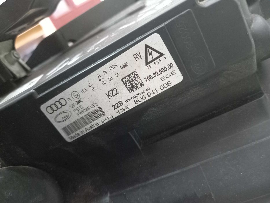 Фара Фари Audi Ауді Ауди Q3 bi-xenon LED