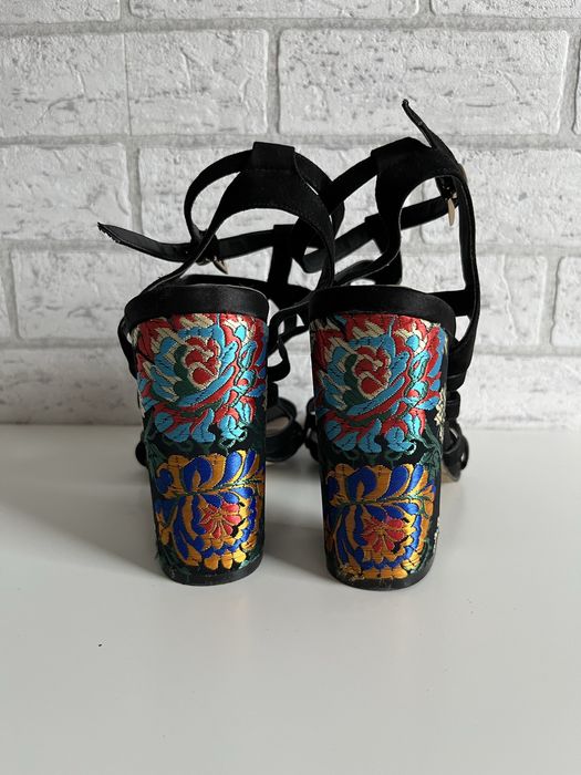 Buty/sandały na obcasie damskie Miss Selfridge 37