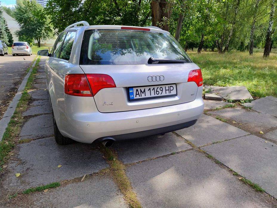 Audi A4 Avant 1.6 газ/бензин