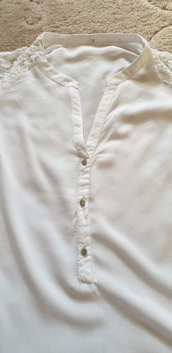 Bluzka biała koronka