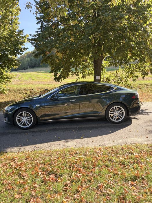 Tesla Model S  2014р.