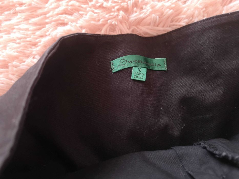 Czarna ołówkowa spódnica M