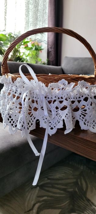 Serwetka szydełkowa na koszyk