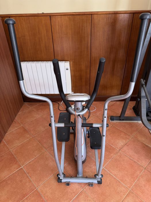 Maquina musculação + bicicleta + pesos!