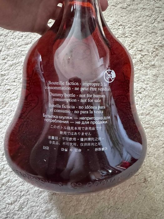 Бутылка Hennessy Коньяк (макет) (большая бутылка): 900 грн