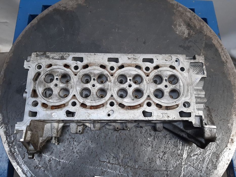 Colaça / cabeça do motor RENAULT Trafic II (FL)