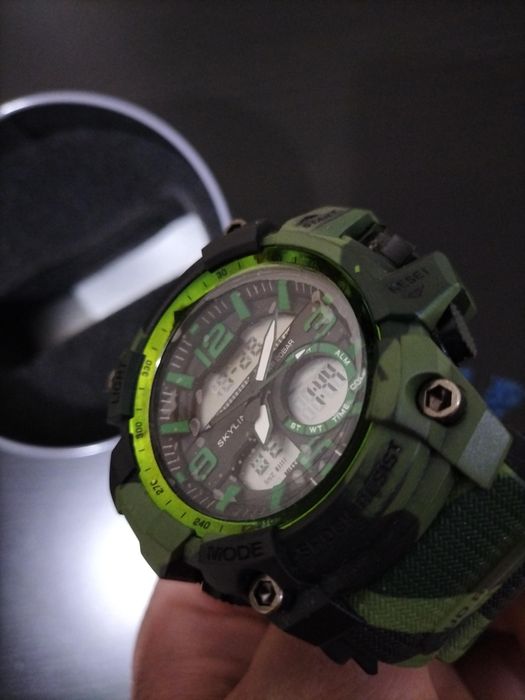 Relógio SKyLINe  camuflado tipo g-shock