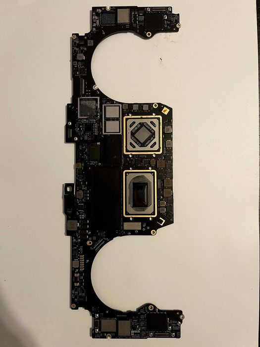 Do demontażu części płyta główna Macbook Pro 16 2019 i9 16GB RAM 1TB