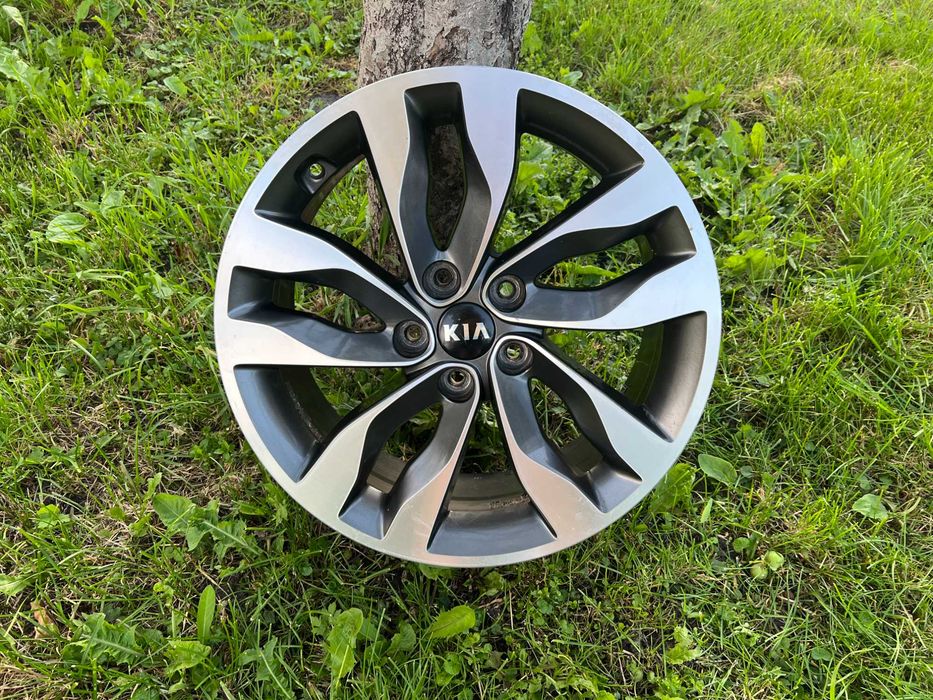 Диски KIA R18 7.5J PCD 5x114.3 ET46 DIA67.1