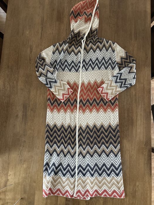 Sweter / kardigan dlugi z kapturem rozmiar M/L