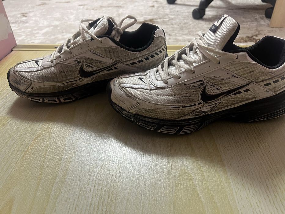 nike initiator custom