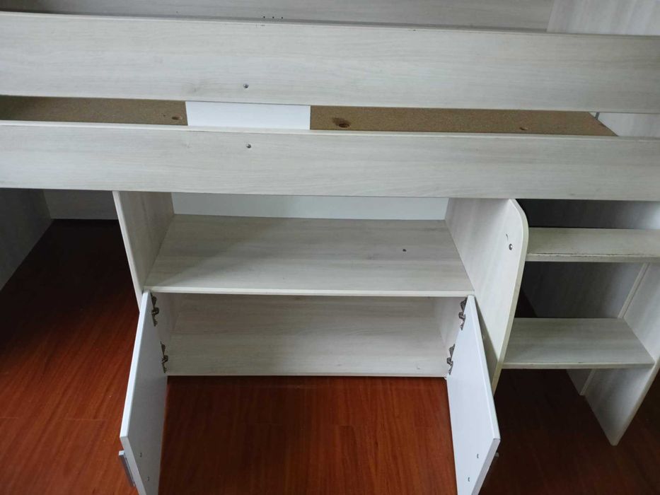 Quarto Infantil Completo - Cama, Secretária e Móvel para Brinquedos
