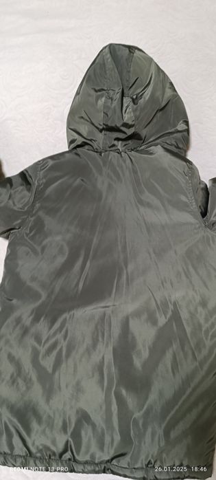 Куртка на 8-9 років