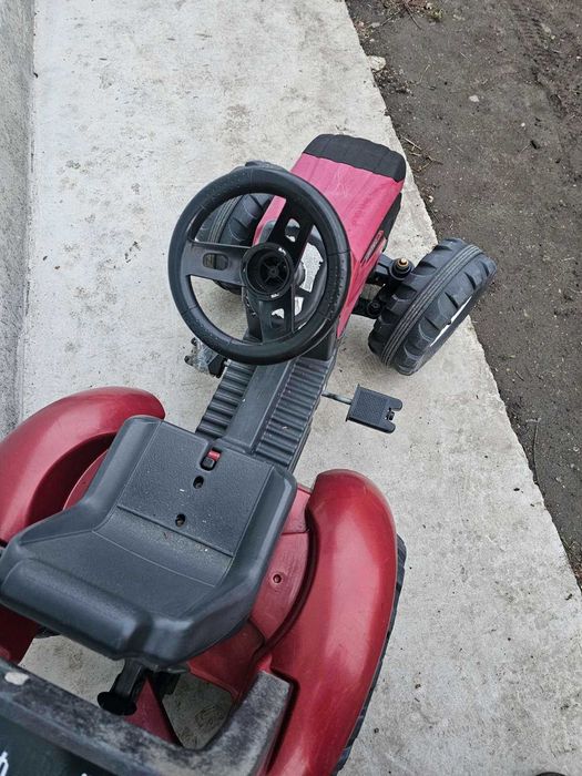 Дитячий педальний трактор Falk Valtra S4 з причепом