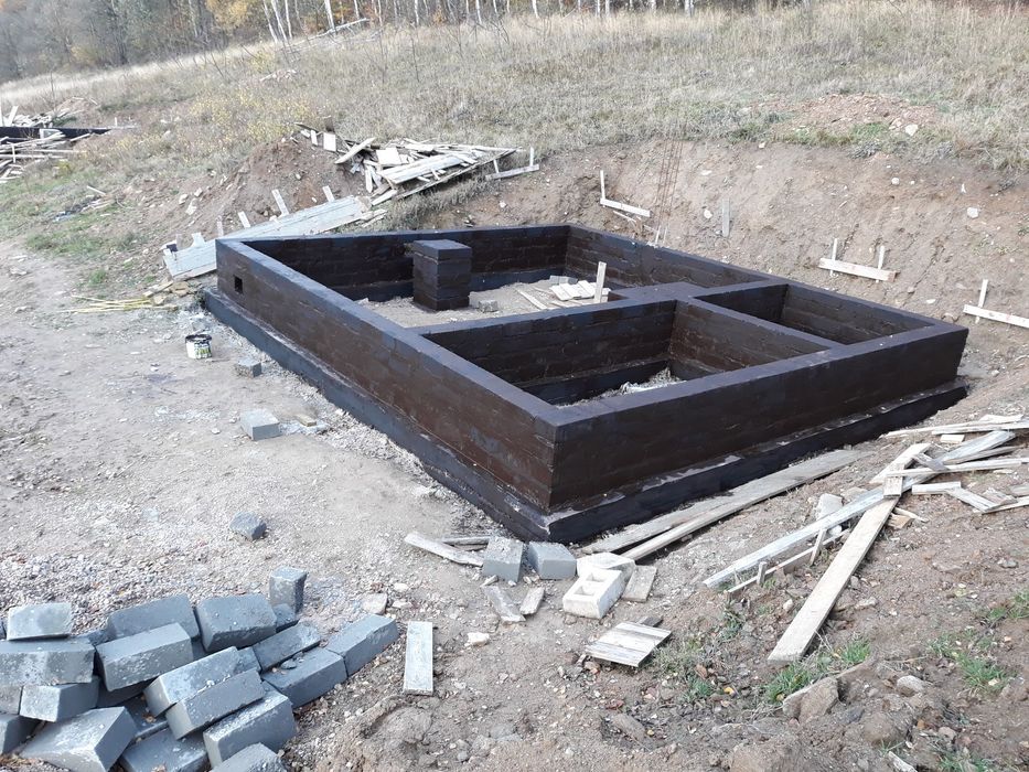 Budowa domów, usługi budowlane